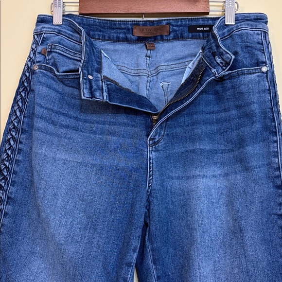 Judy Blue Aurora Braided Hi-Waist Wide Leg  5 Pocket Crop Blue Denim Jeans 15/32 - Picture 13 of 17